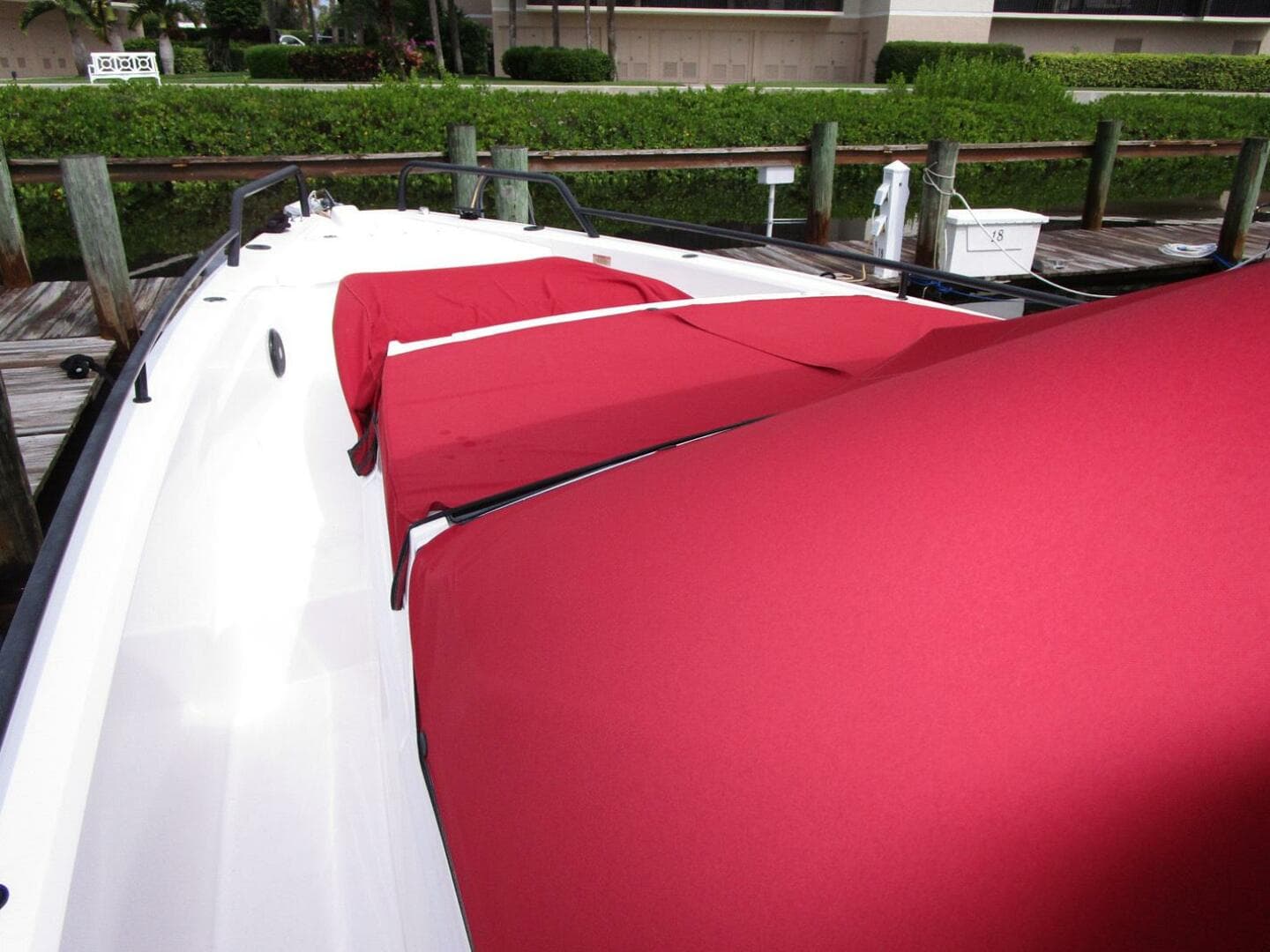 2021 Axopar Sun-Top — photo 33