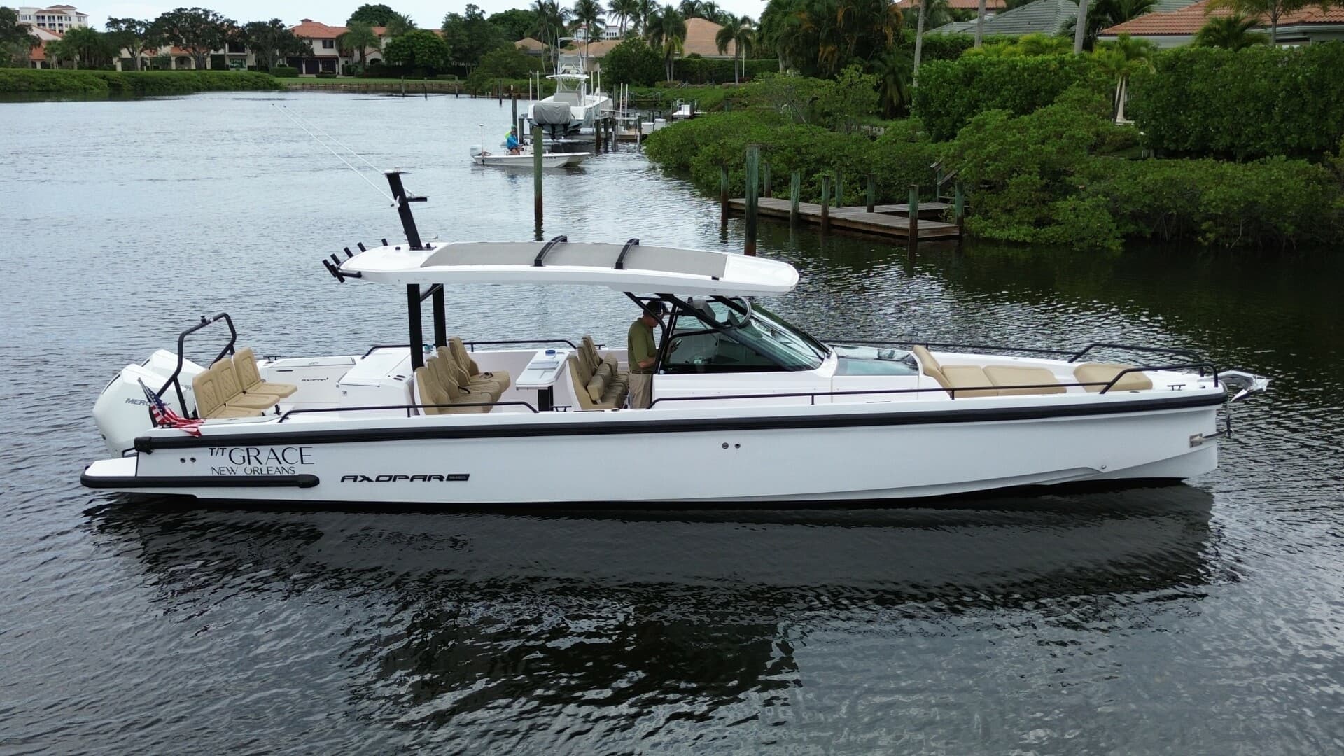 2021 Axopar Sun-Top — photo 1