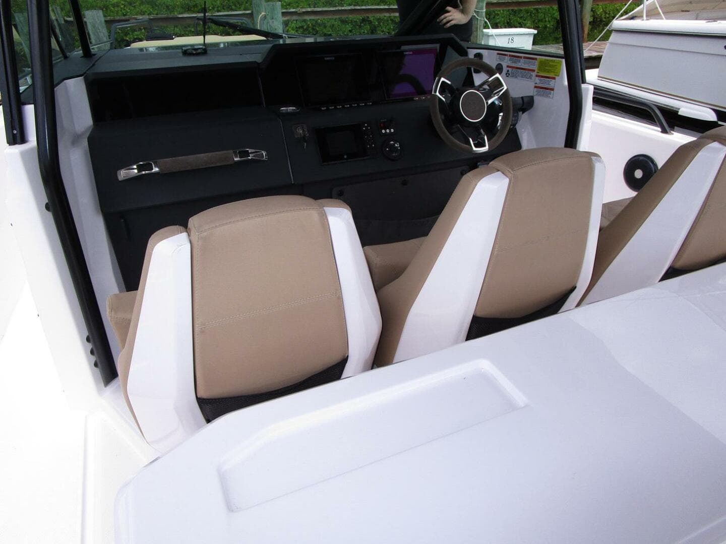 2021 Axopar Sun-Top — photo 10