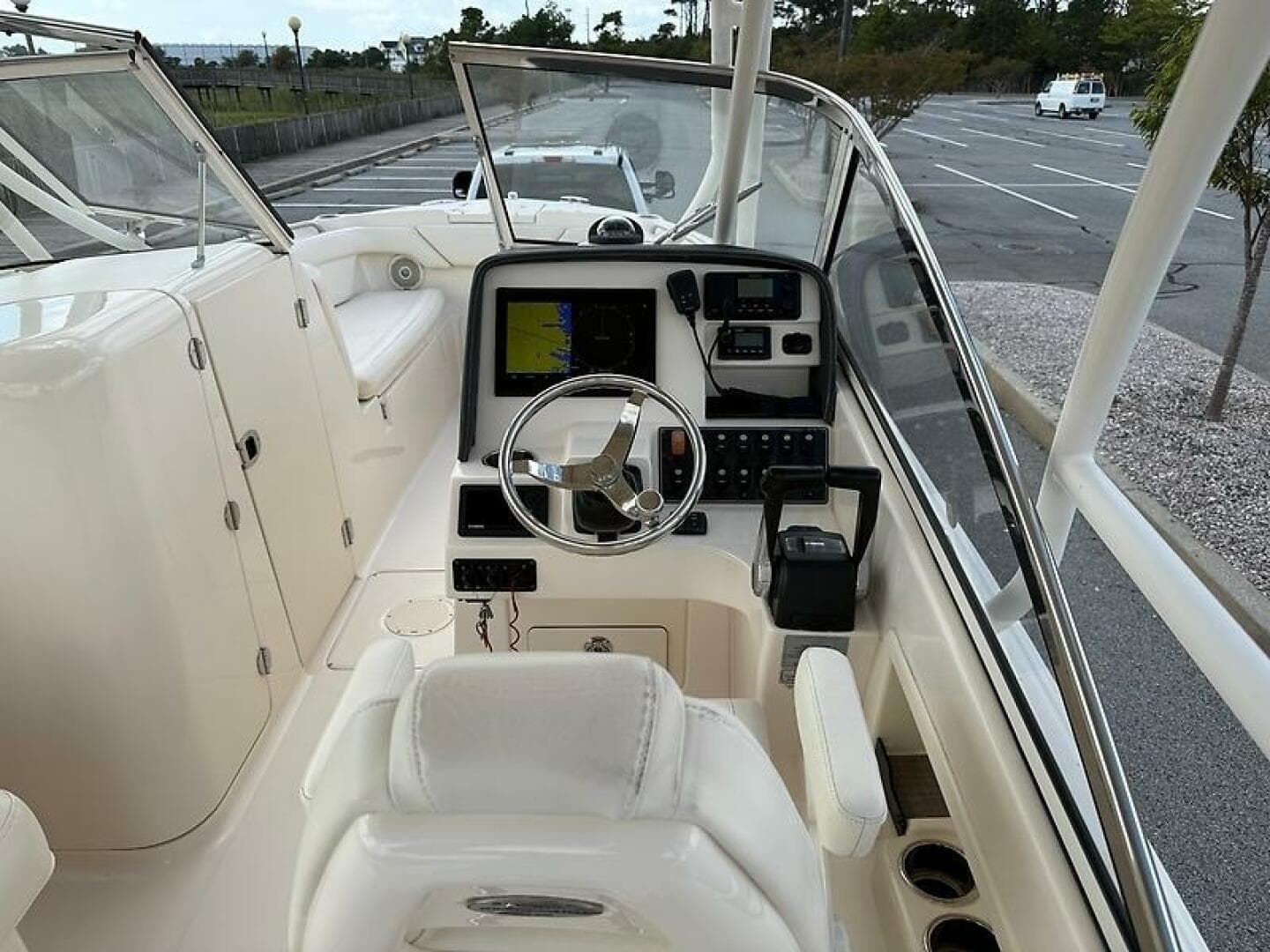 2018 Grady-White Grady-White — photo 12