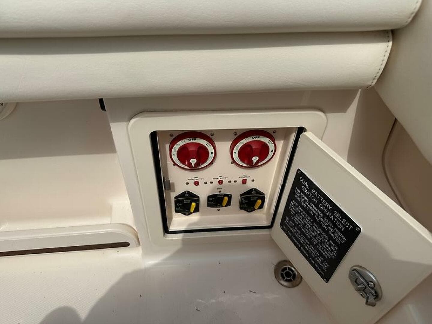 2018 Grady-White Grady-White — photo 27