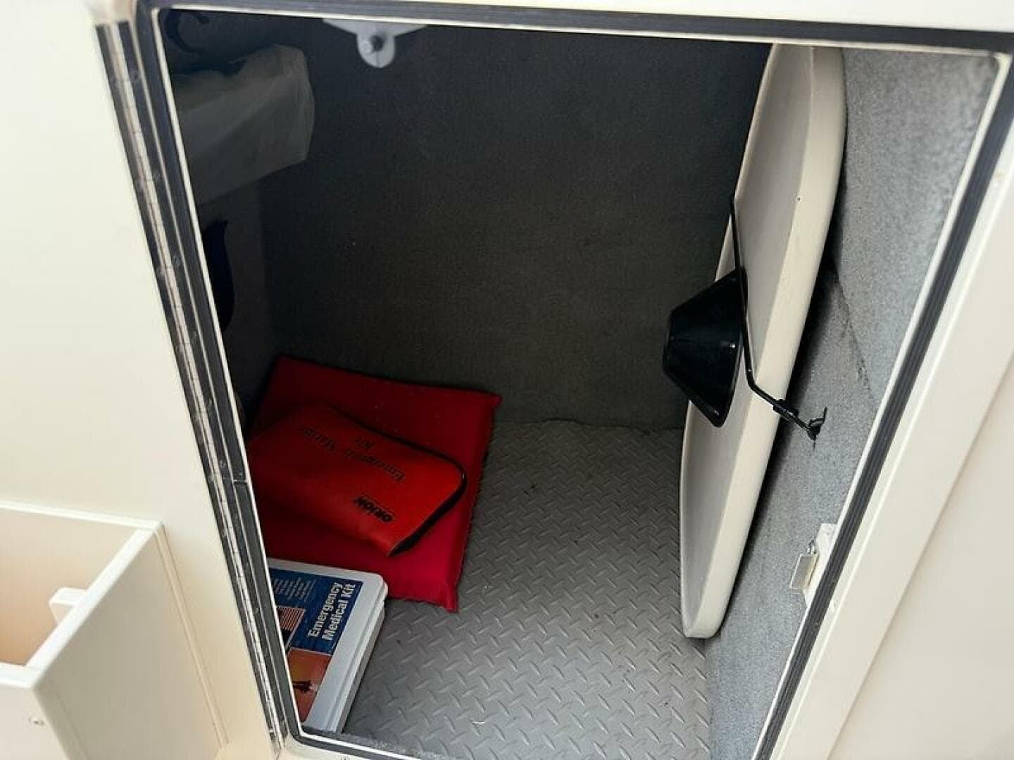 2018 Grady-White Grady-White — photo 16