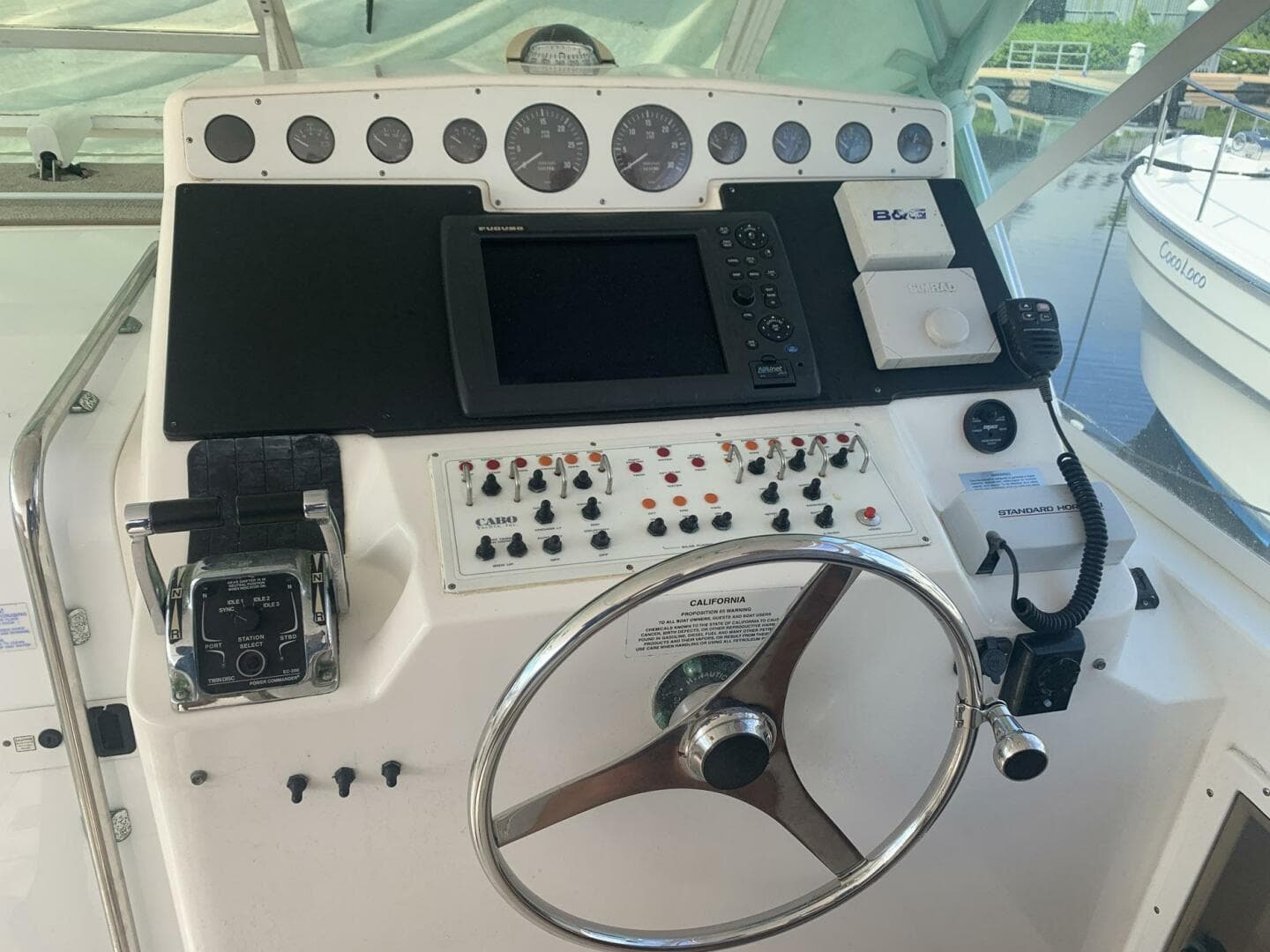 2002 Cabo 35 Express — photo 10