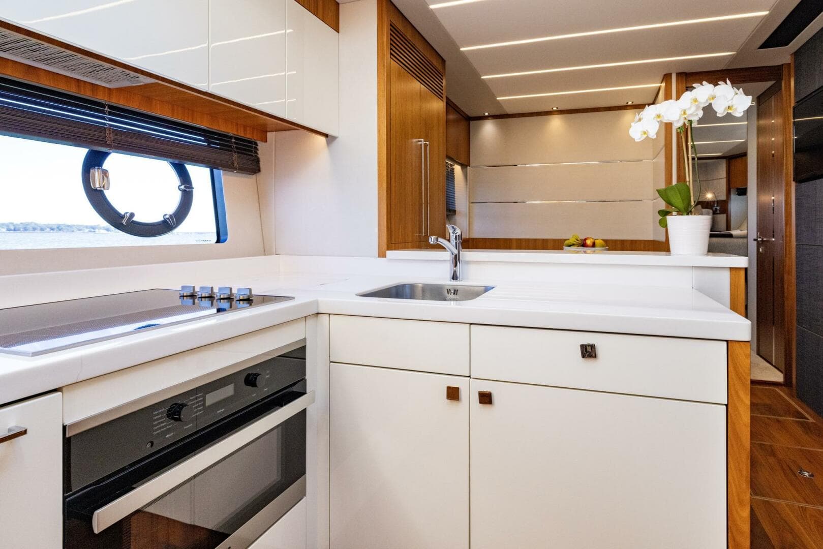 2020 Sunseeker Predator — photo 52