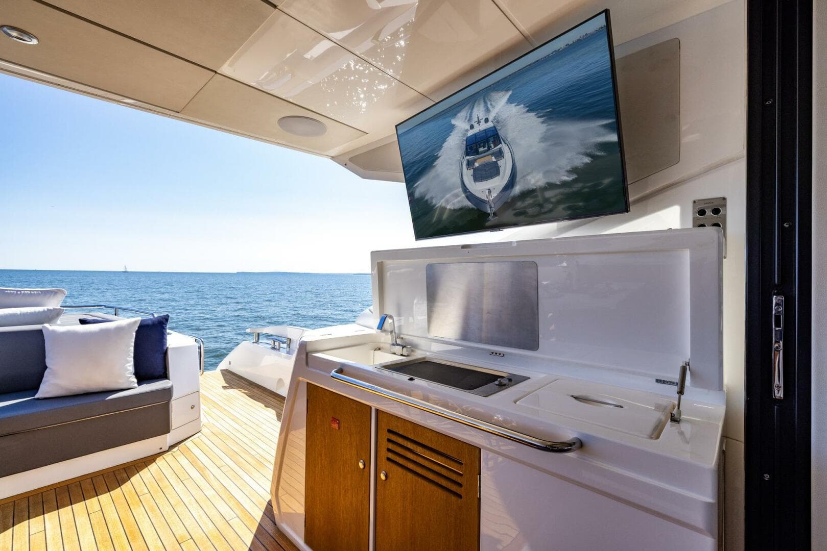 2020 Sunseeker Predator — photo 65