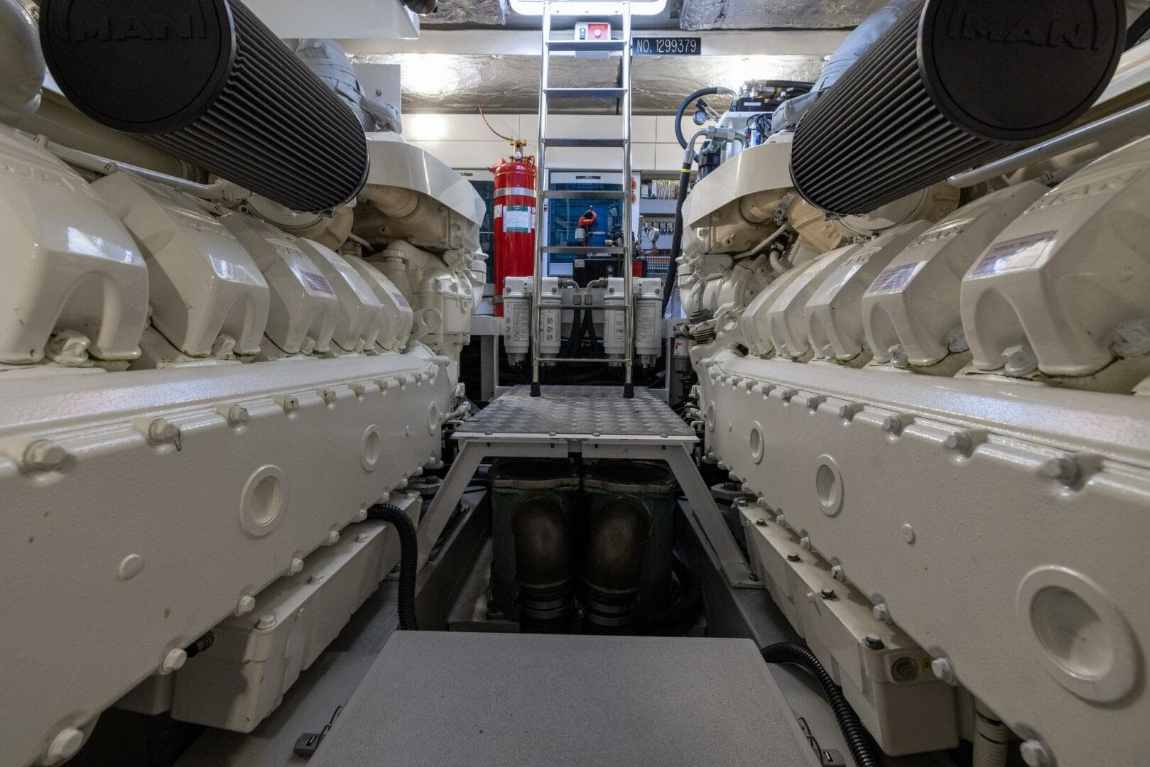 2020 Sunseeker Predator — photo 29