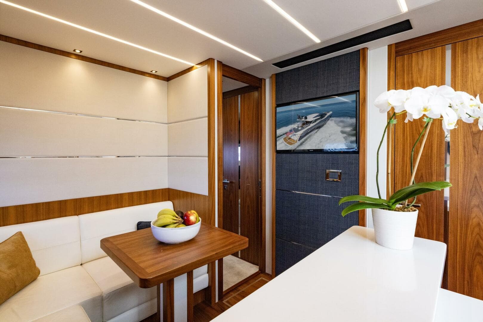 2020 Sunseeker Predator — photo 49