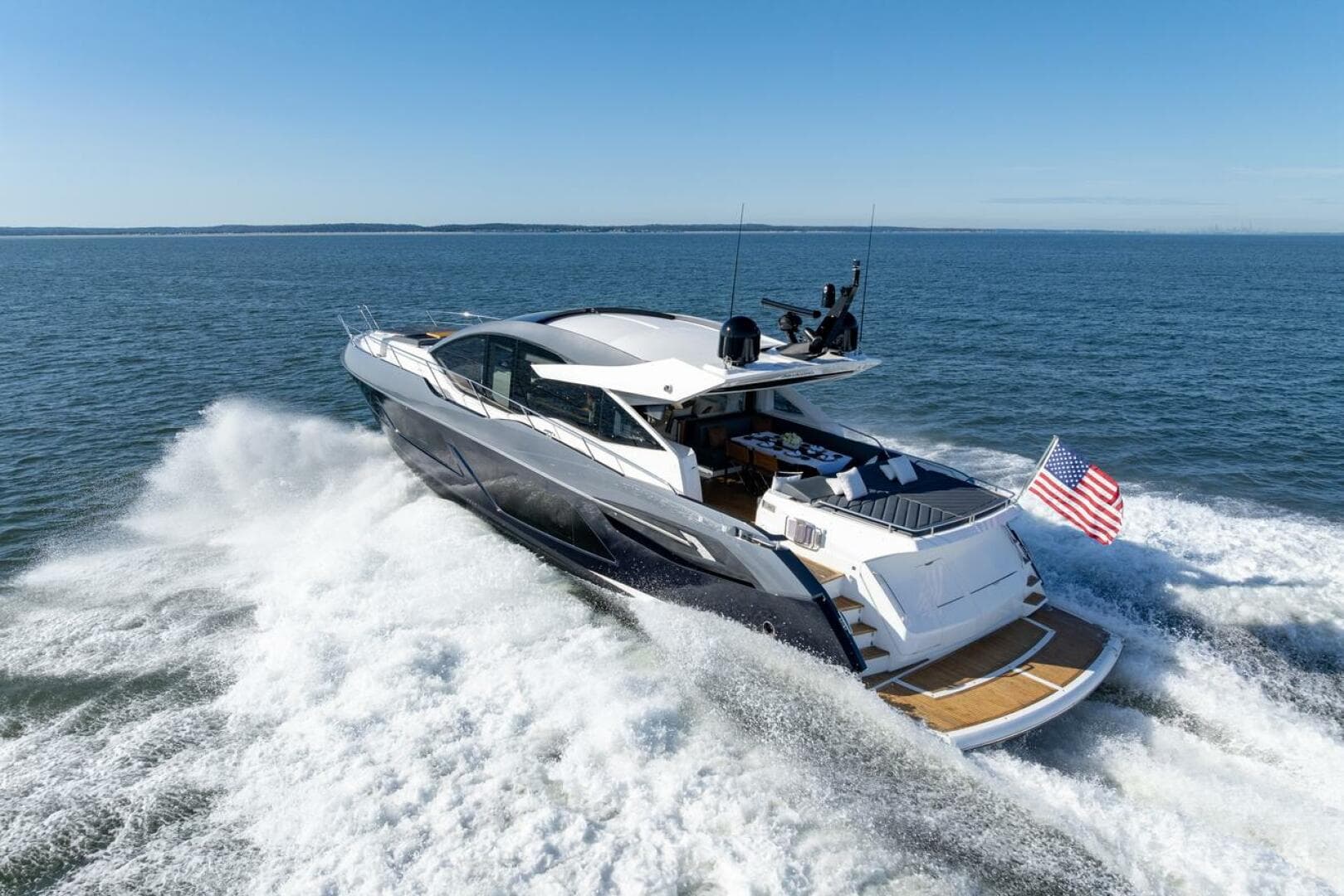 2020 Sunseeker Predator — photo 17