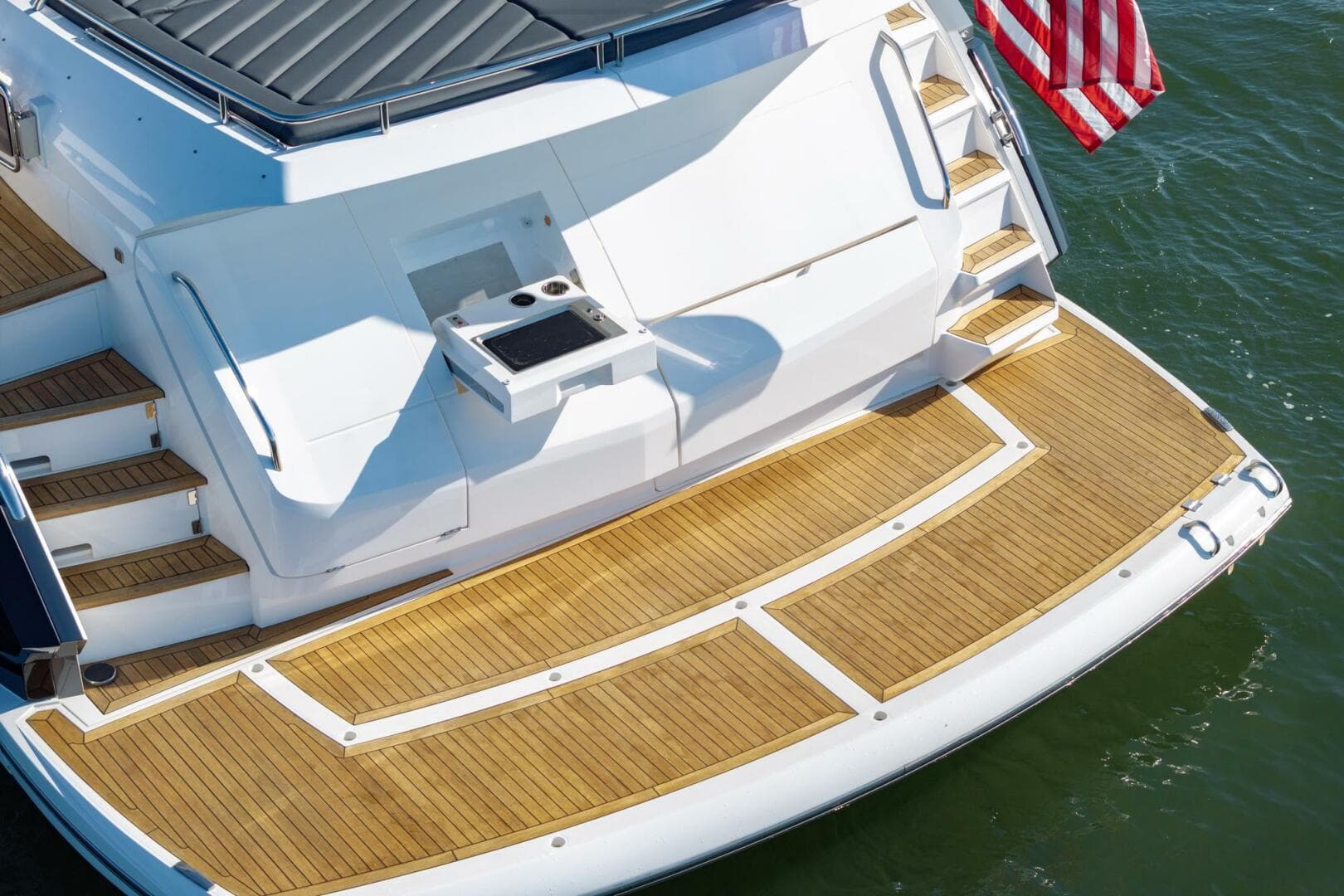 2020 Sunseeker Predator — photo 12