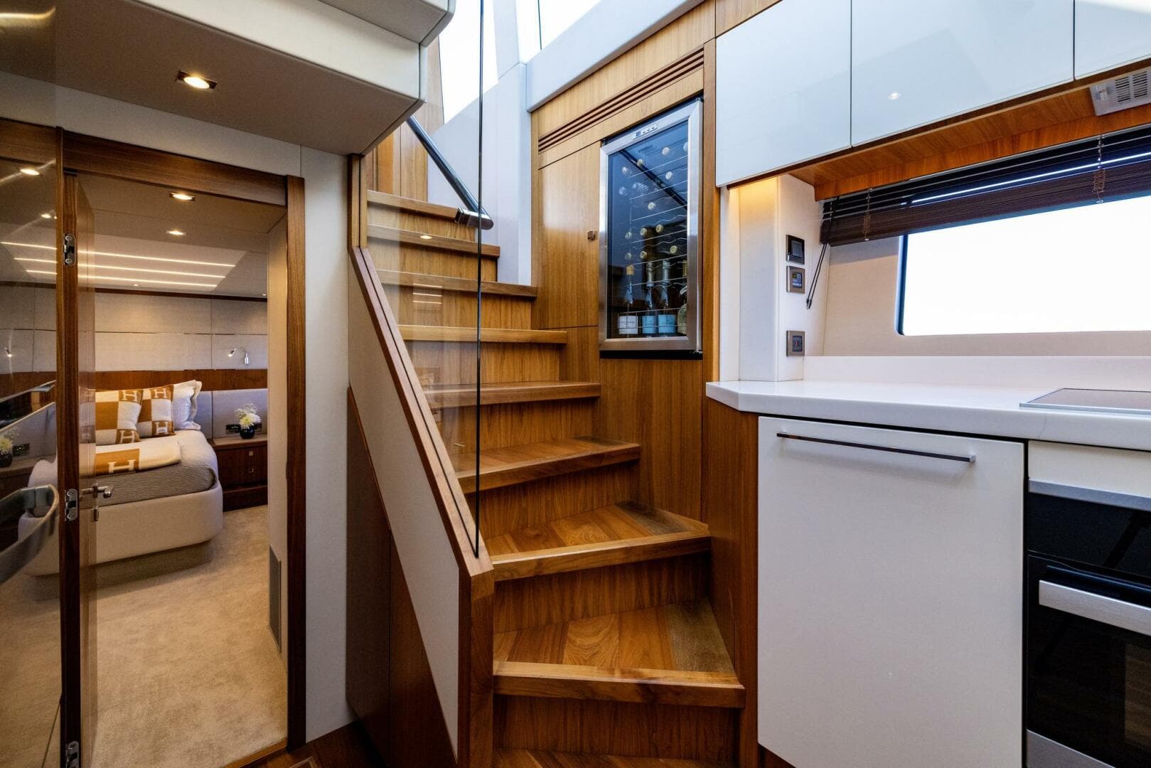 2020 Sunseeker Predator — photo 55