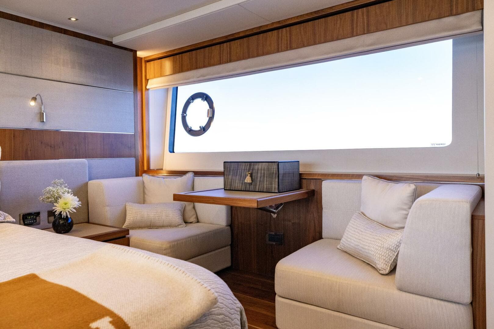 2020 Sunseeker Predator — photo 42