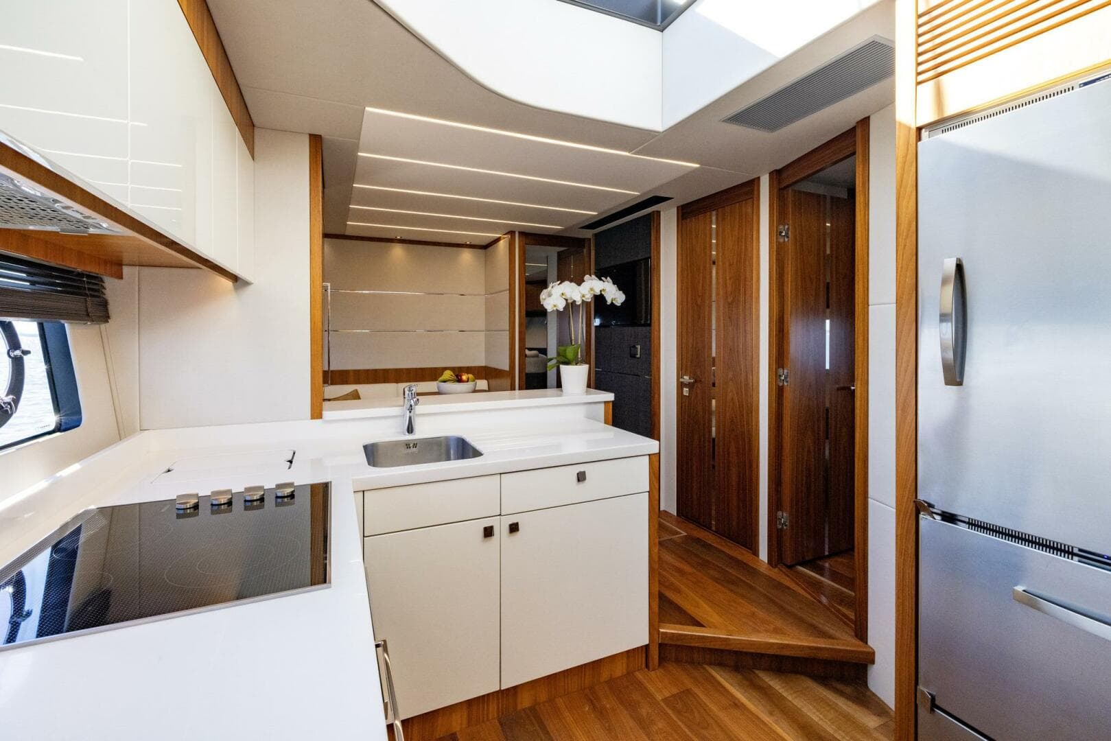 2020 Sunseeker Predator — photo 53