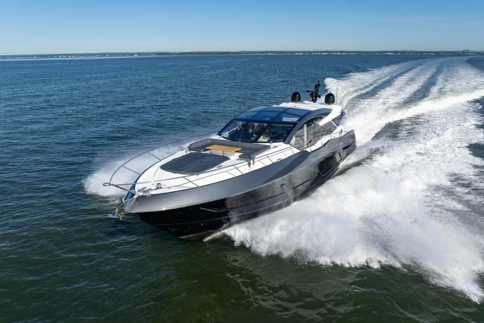 2020 Sunseeker Predator — photo 16