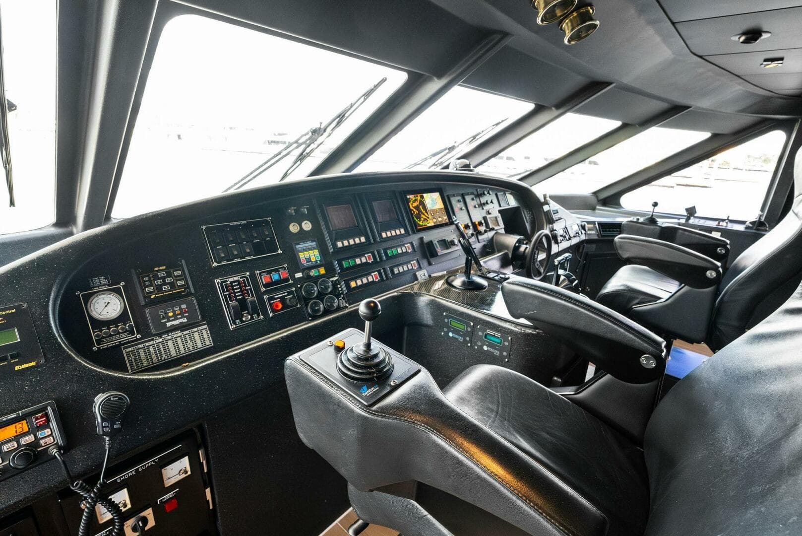 2004 Sabre 92 — photo 42