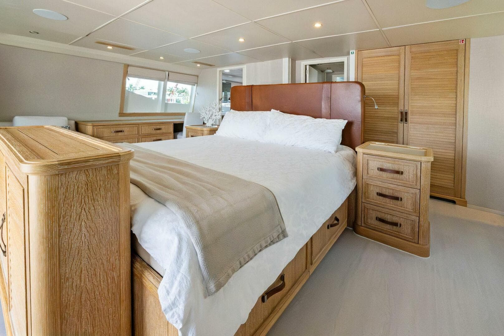 2004 Sabre 92 — photo 50