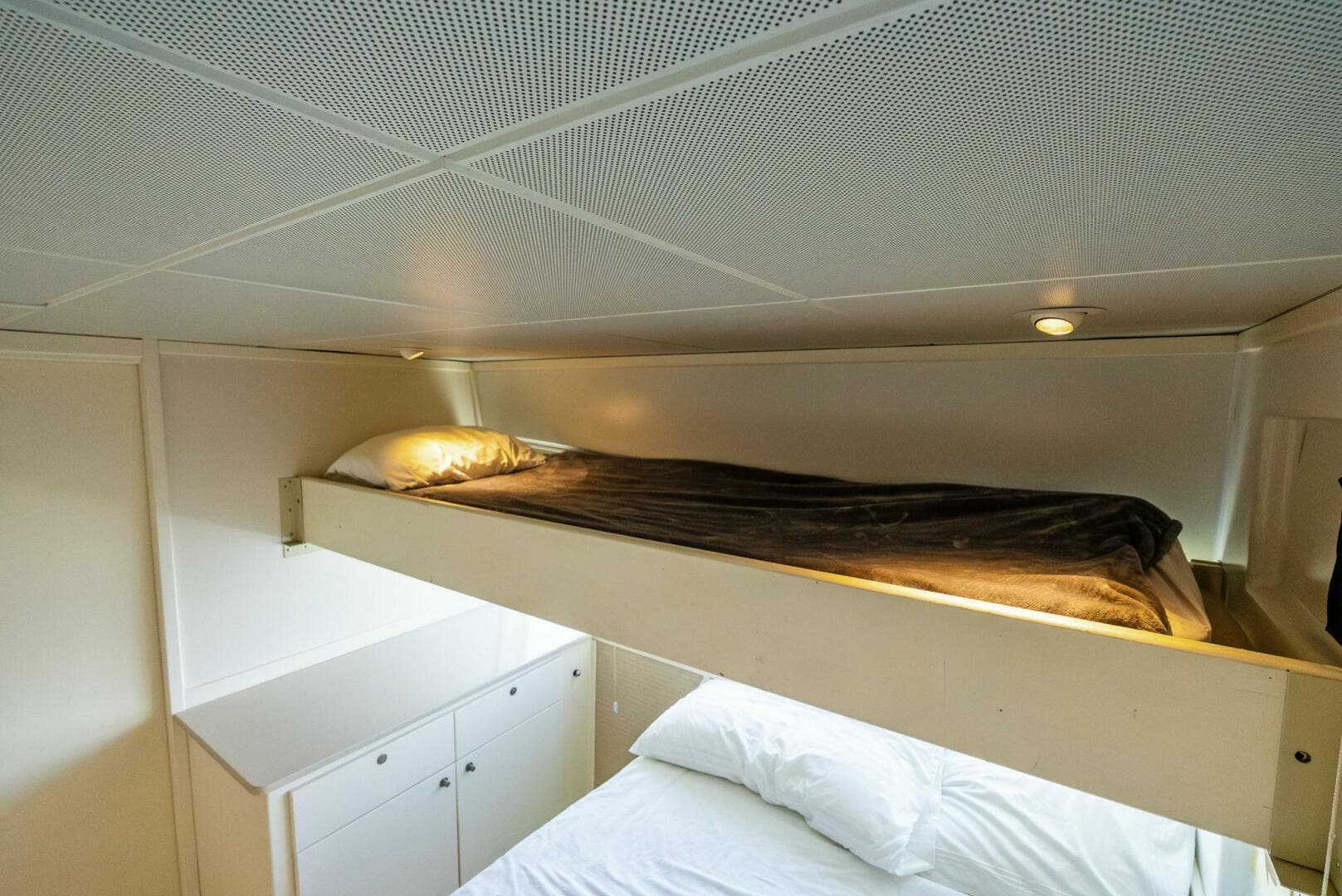 2004 Sabre 92 — photo 67