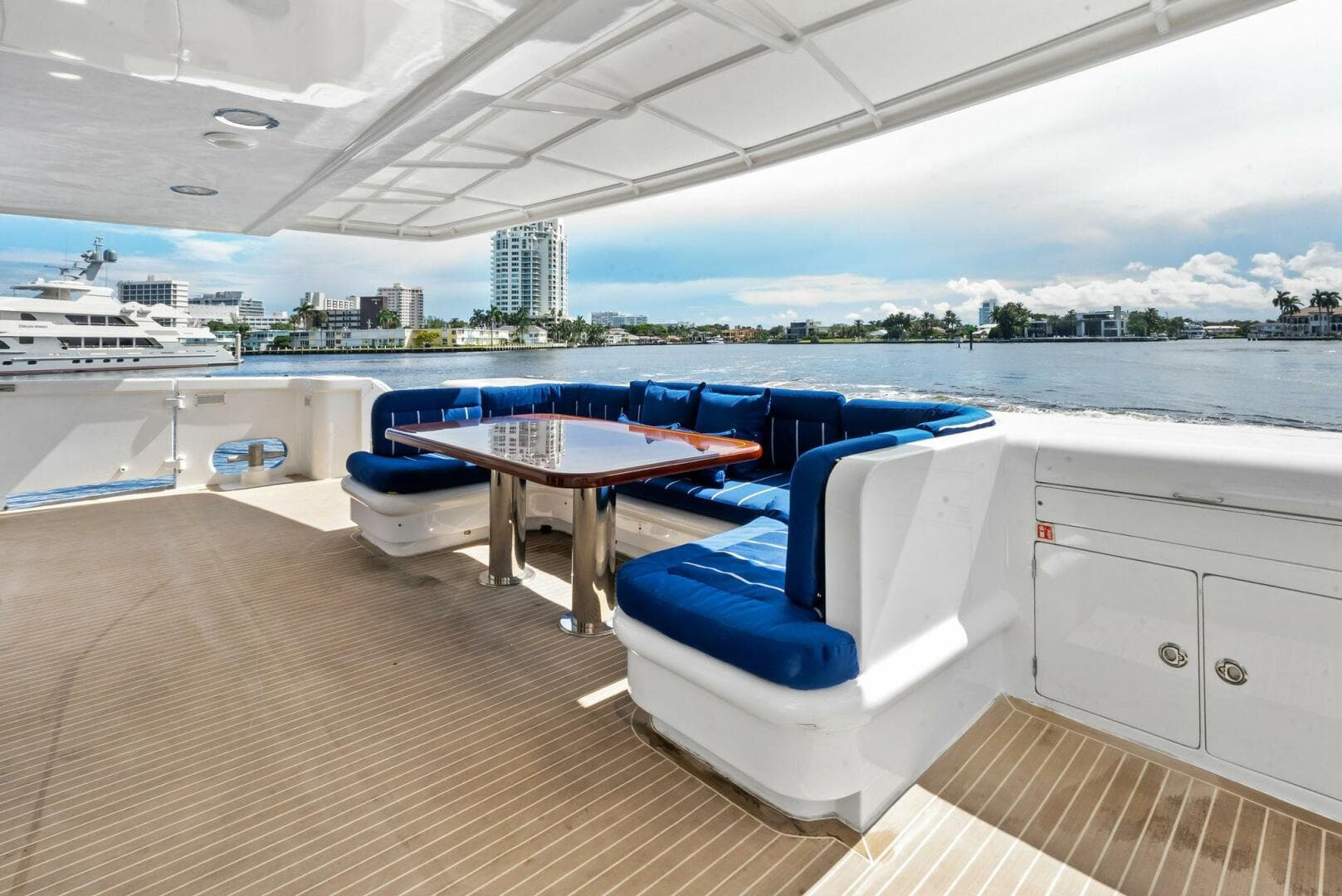 2004 Sabre 92 — photo 12