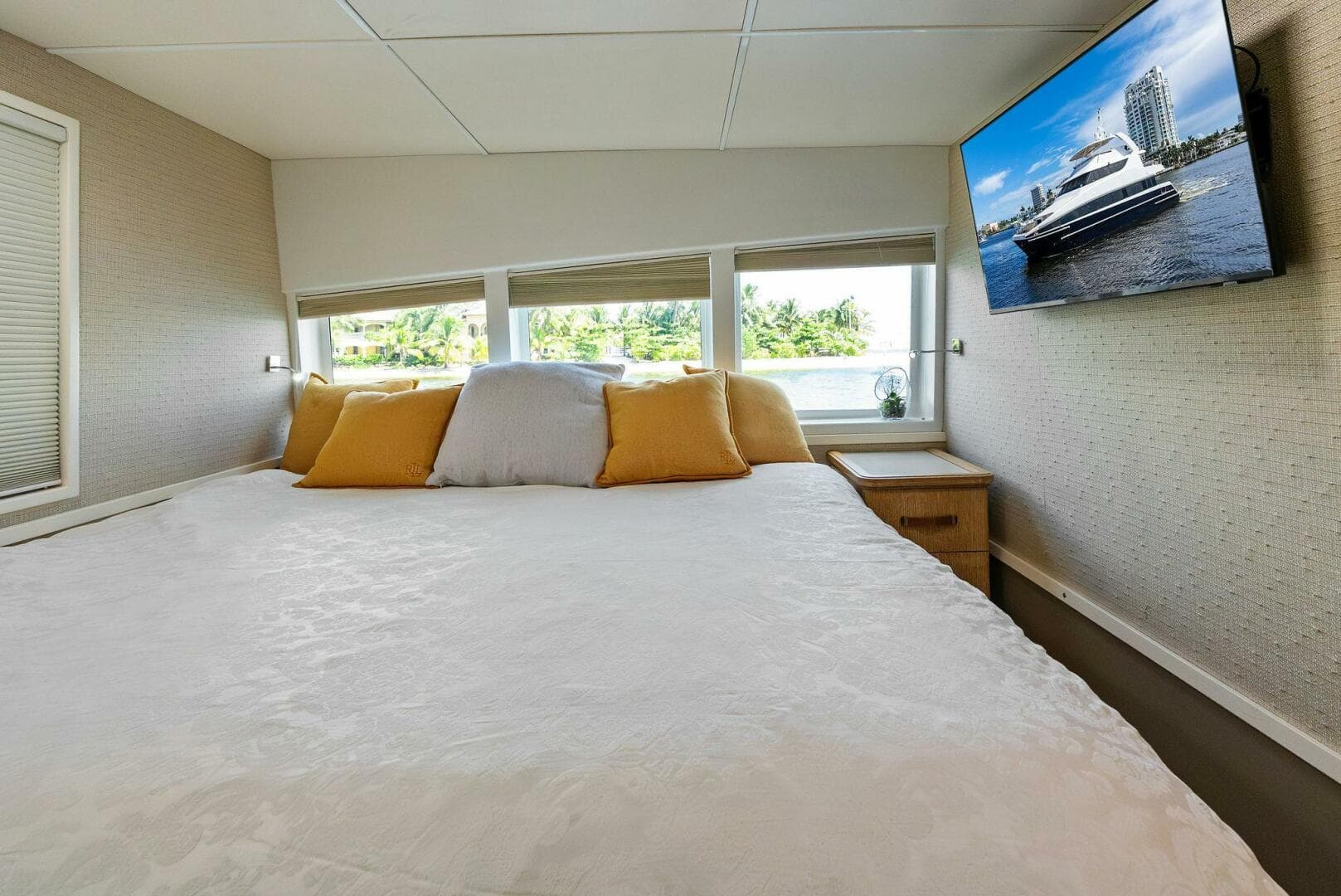 2004 Sabre 92 — photo 70