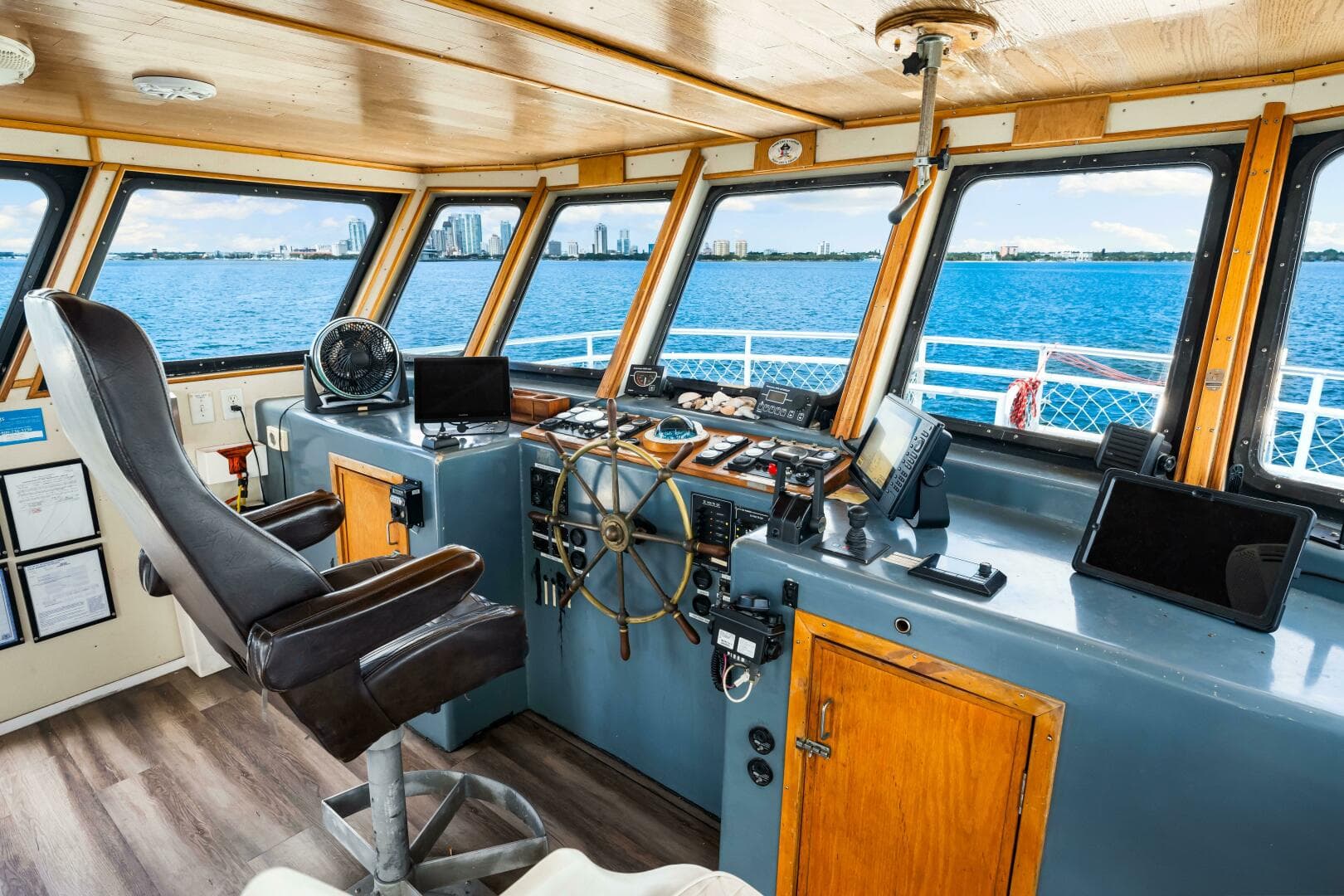 2002 Custom Tri-Kat 60 — photo 13