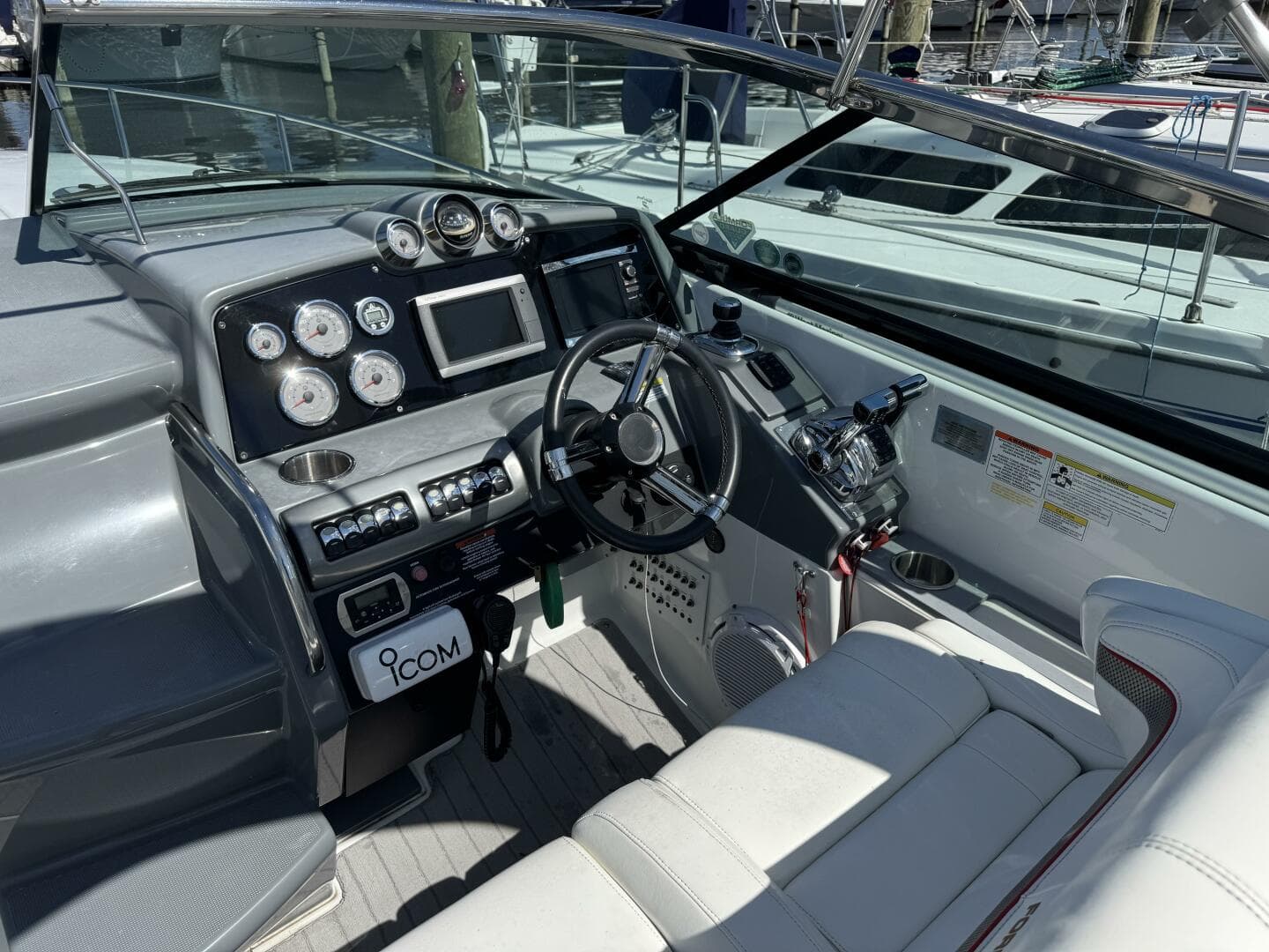 2014 Formula 350 Sun Sport — photo 14