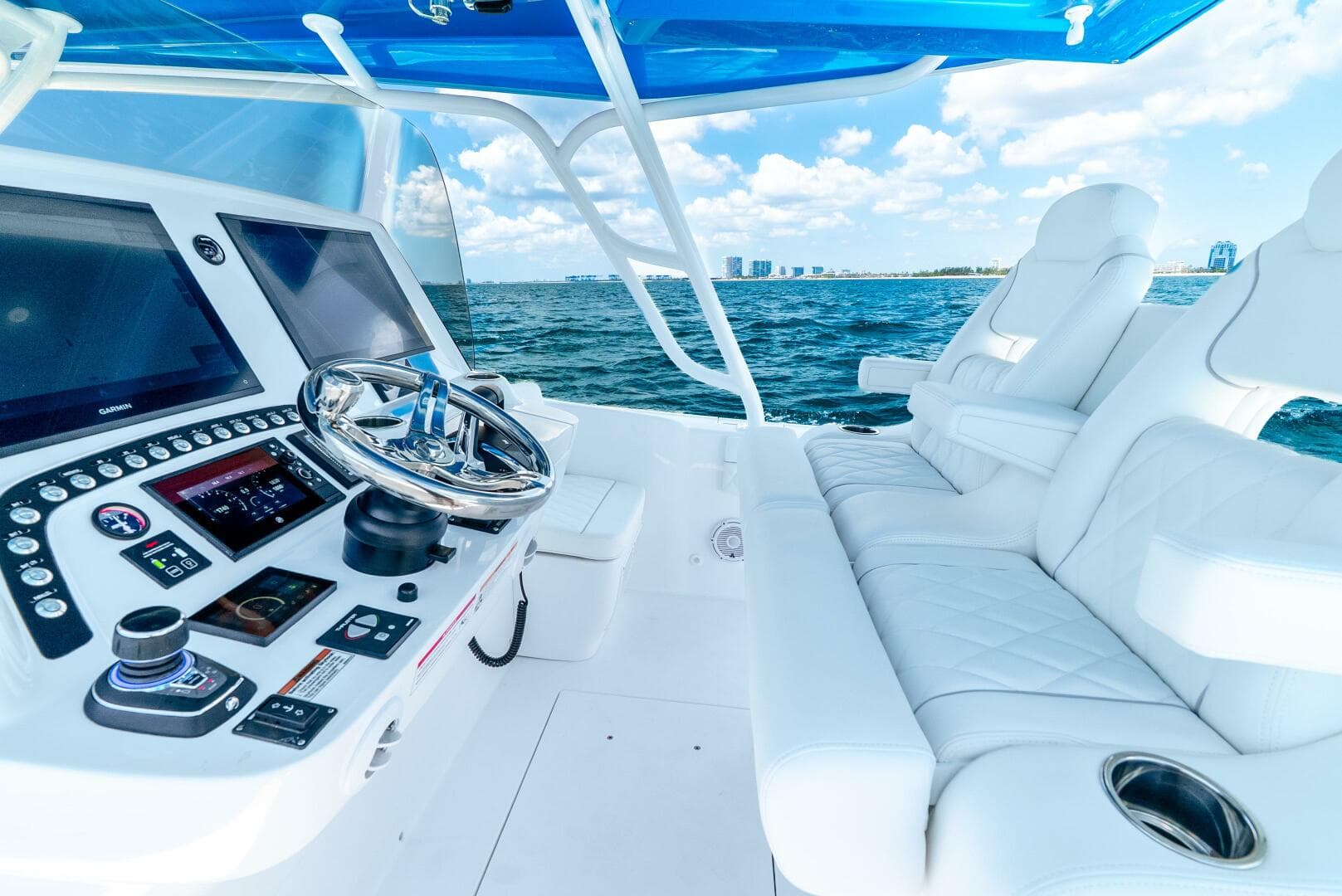 2025 Intrepid 41 Valor — photo 47