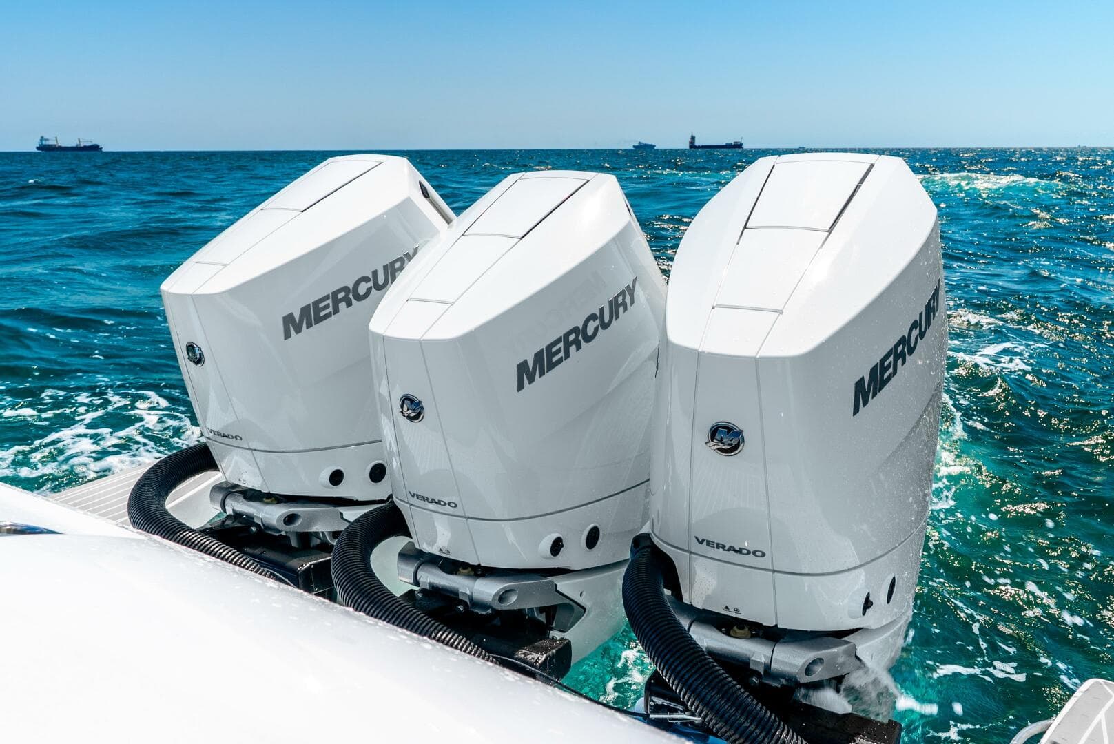 2025 Intrepid 41 Valor — photo 31