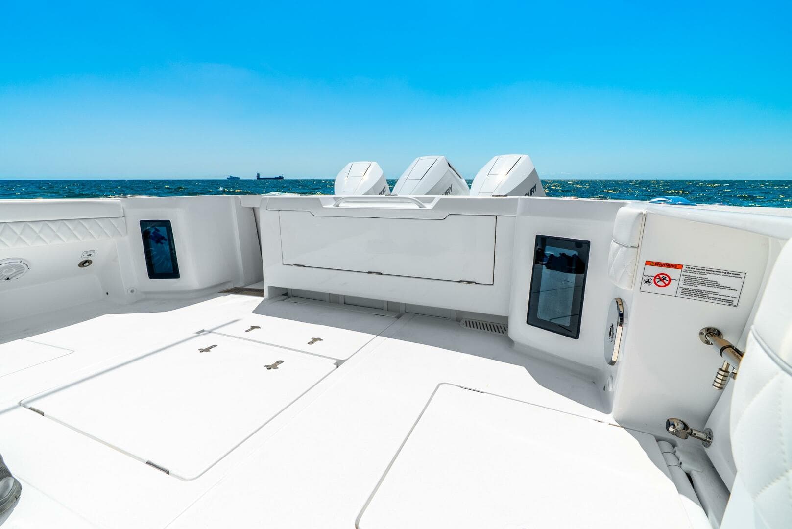 2025 Intrepid 41 Valor — photo 29