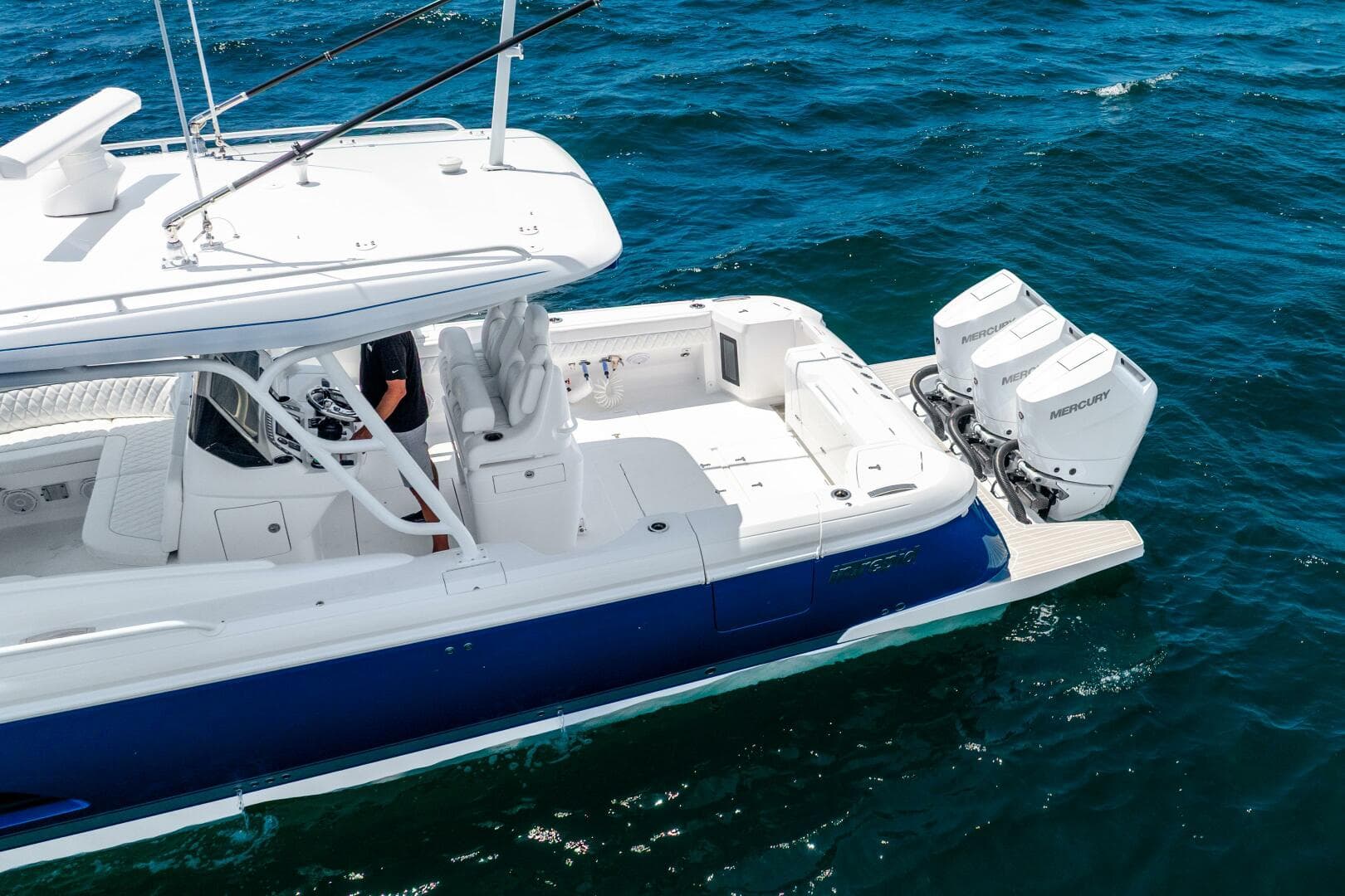 2025 Intrepid 41 Valor — photo 7