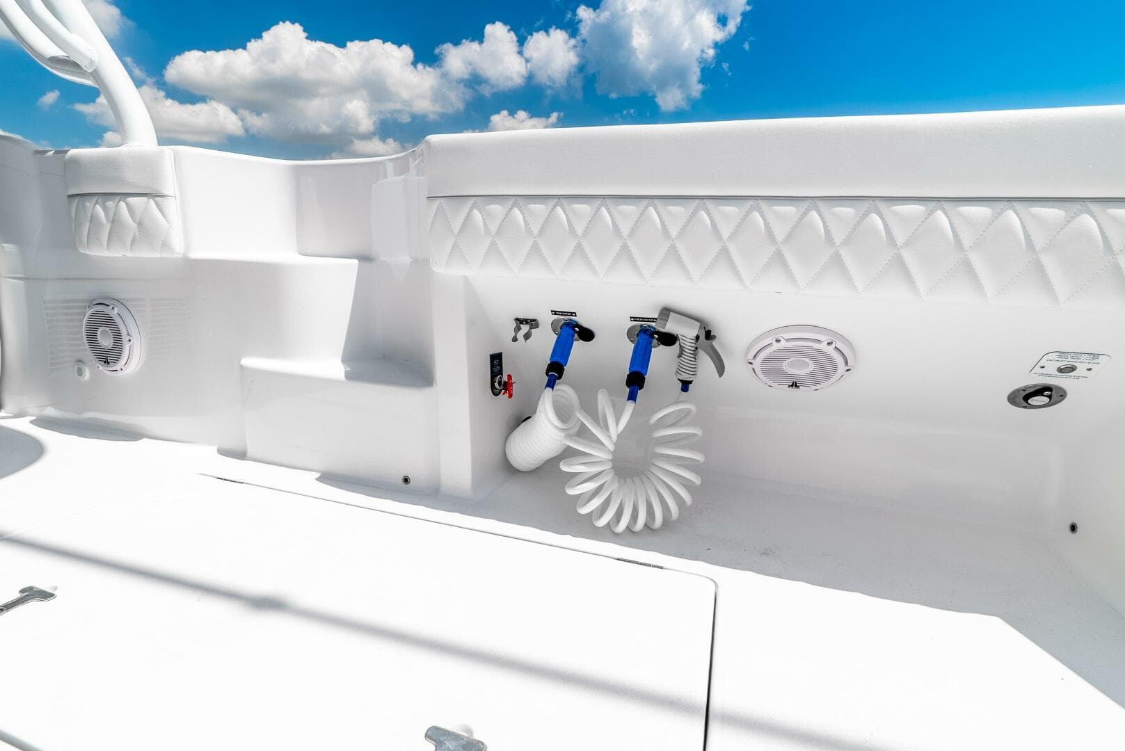 2025 Intrepid 41 Valor — photo 39