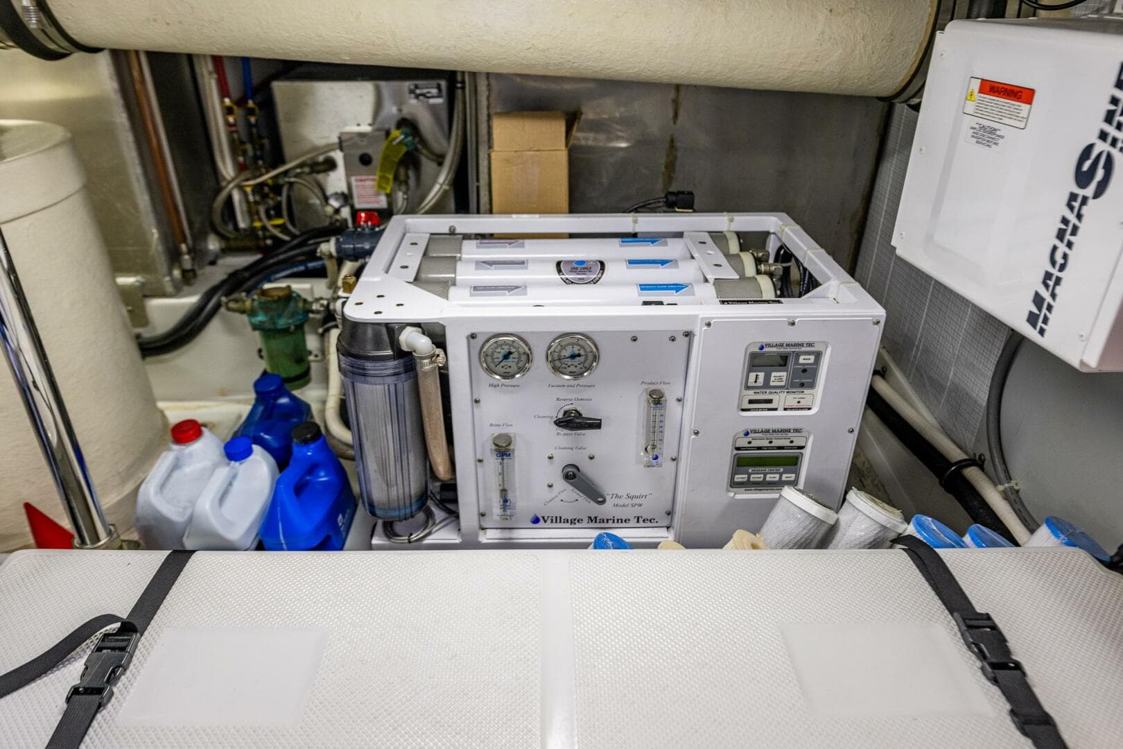 2007 American Tug 41 — photo 48