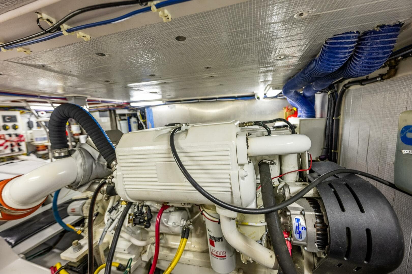 2007 American Tug 41 — photo 46