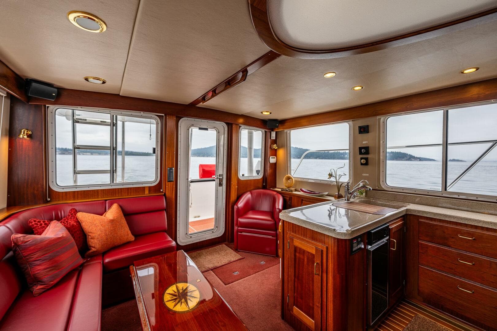 2007 American Tug 41 — photo 16