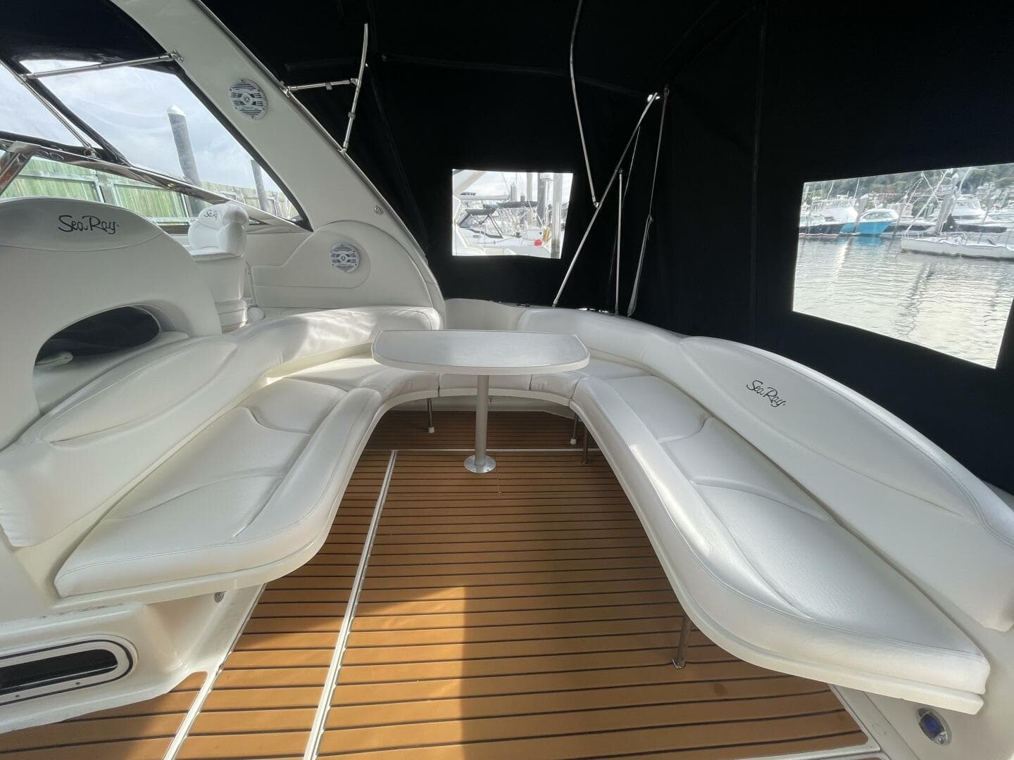 2000 Sea Ray 380 Sundancer — photo 4