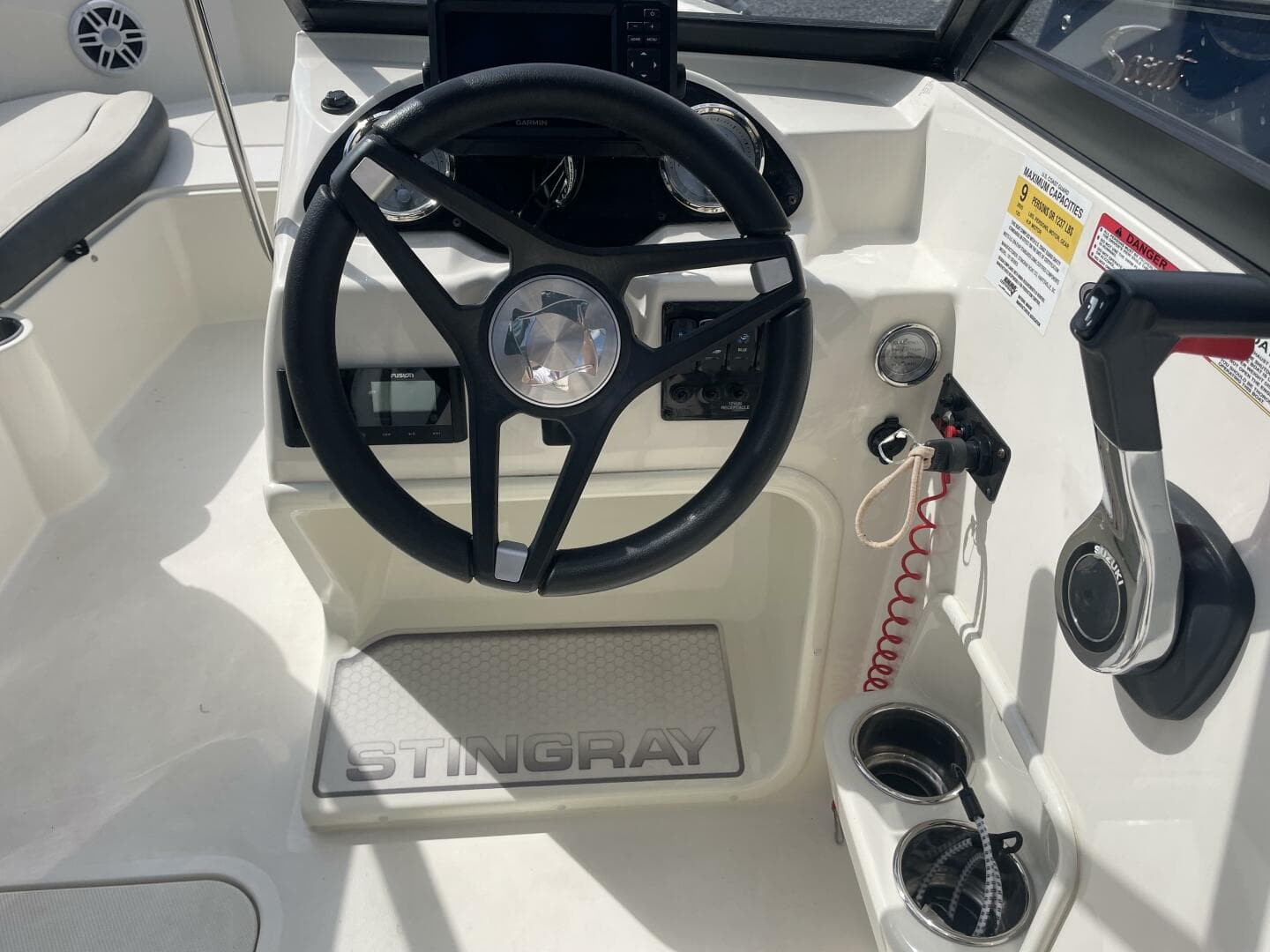 2023 Stingray 191 DC — photo 9