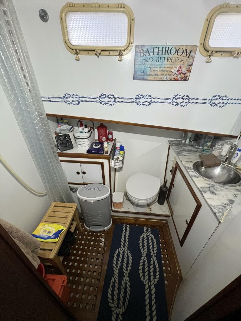 1981 Sea Ranger 45 Raised Pilot House — photo 29