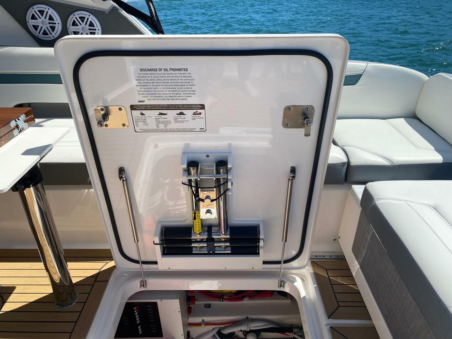 2019 Tiara Yachts 34 LX — photo 30