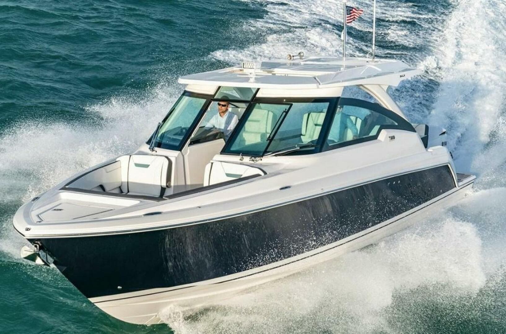 2019 Tiara Yachts 34 LX — photo 39
