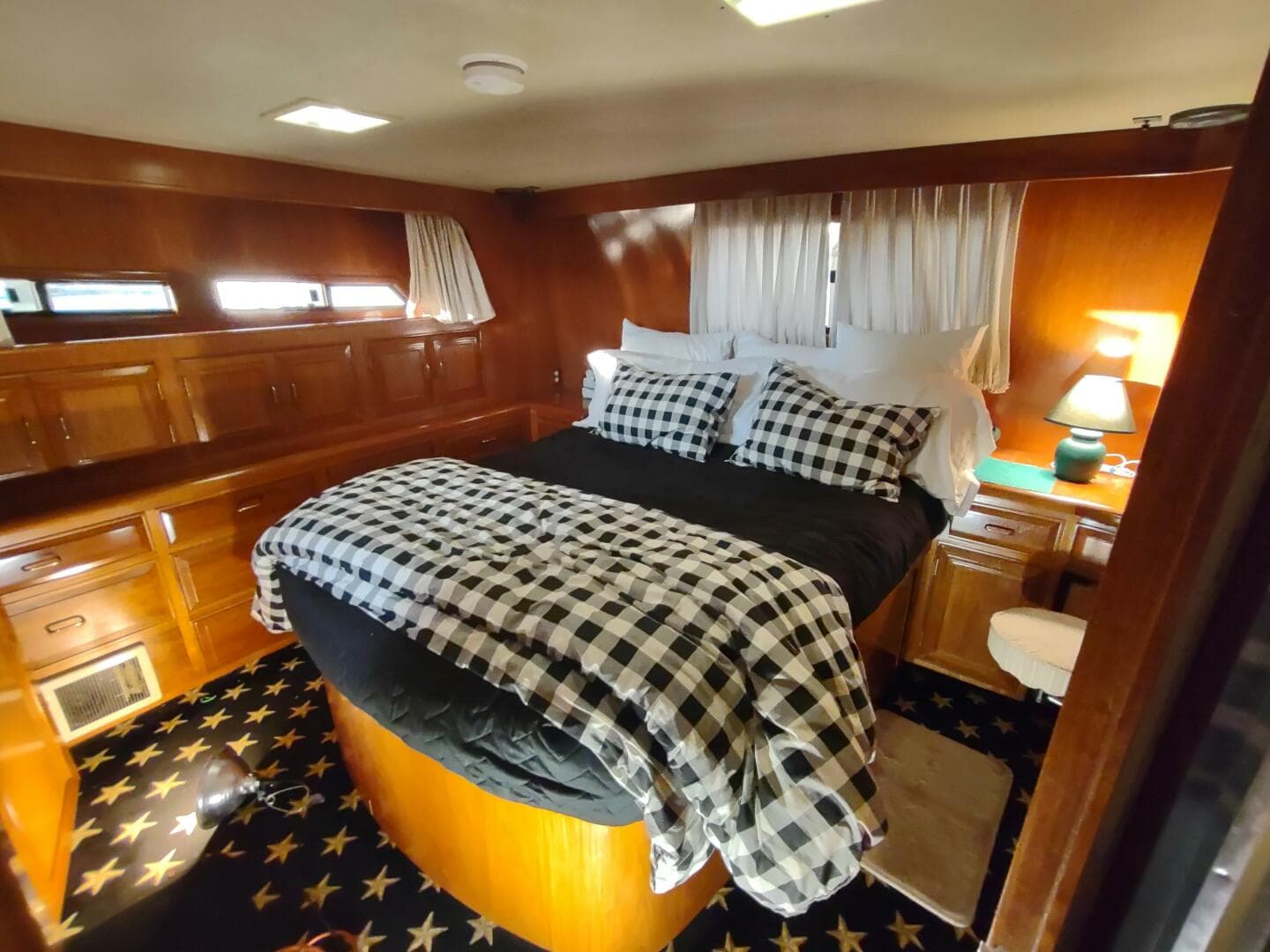 1989 Ocean Alexander — photo 30