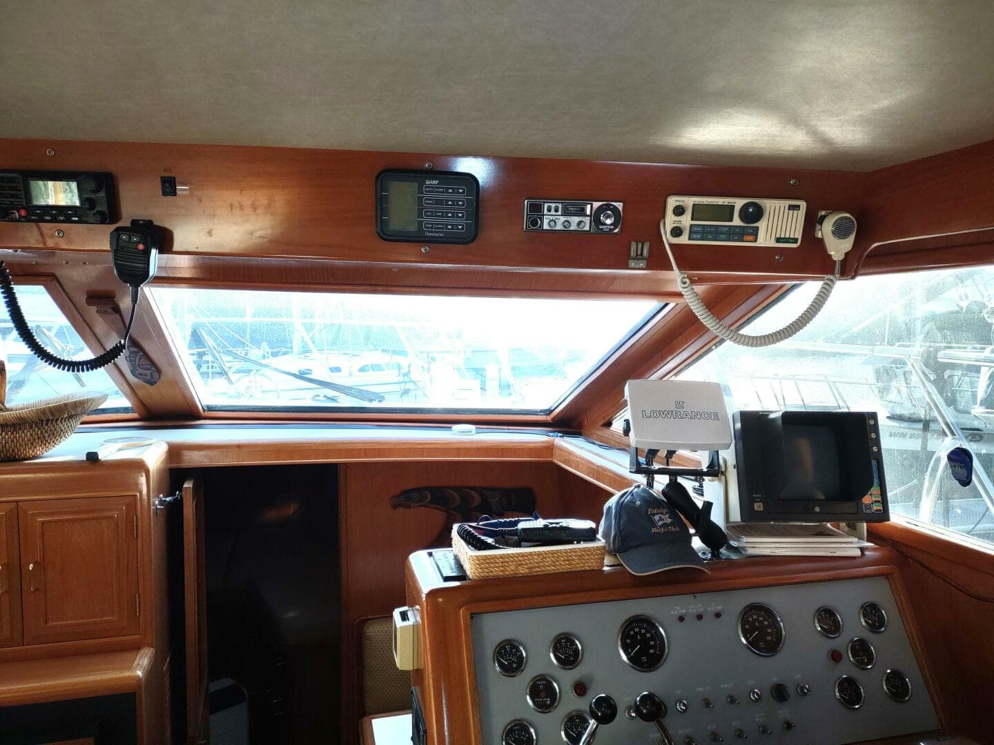 1989 Ocean Alexander — photo 33