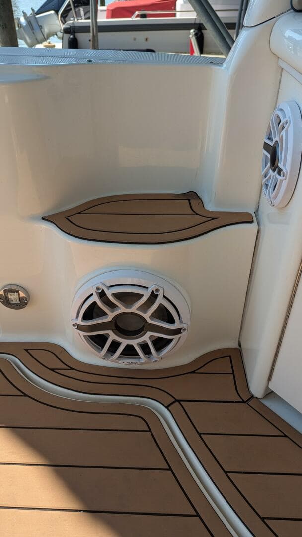 2004 Sea Ray 340 Sundancer — photo 14