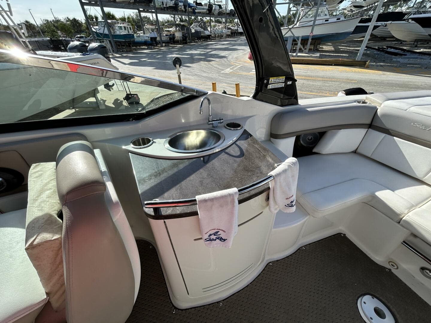 2013 Sea Ray 270 Slx — photo 27