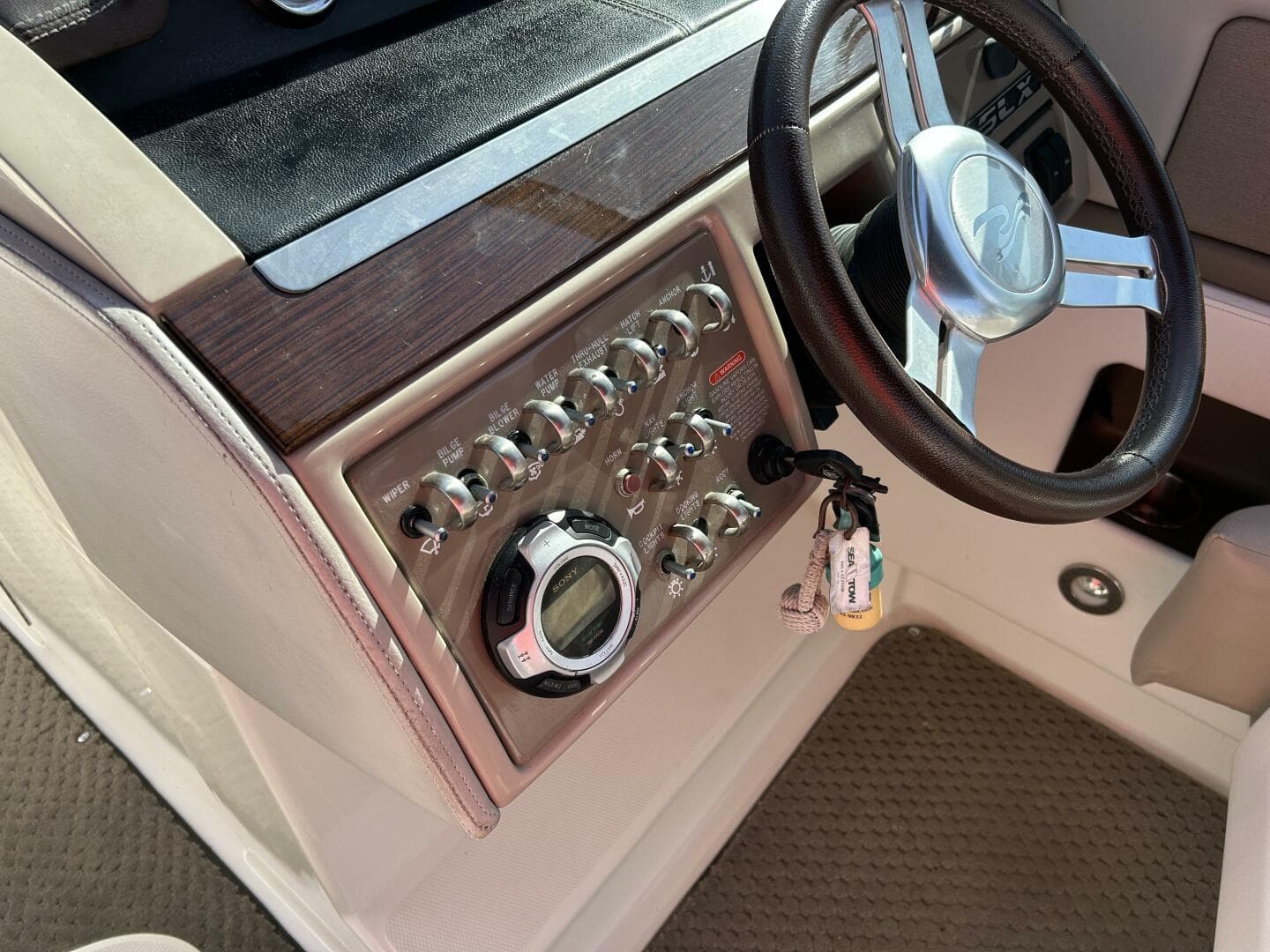 2013 Sea Ray 270 Slx — photo 8