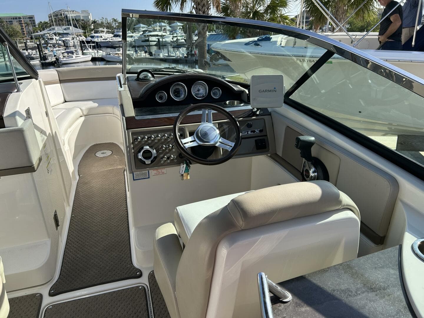 2013 Sea Ray 270 Slx — photo 10