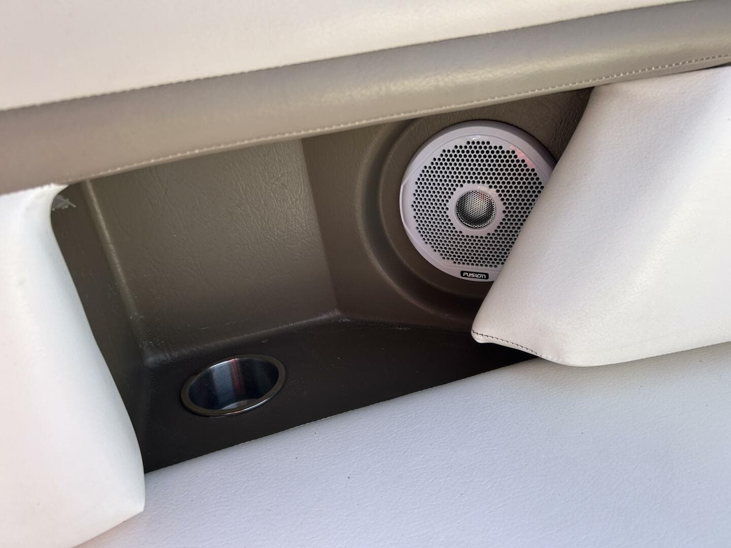 2013 Sea Ray 270 Slx — photo 26