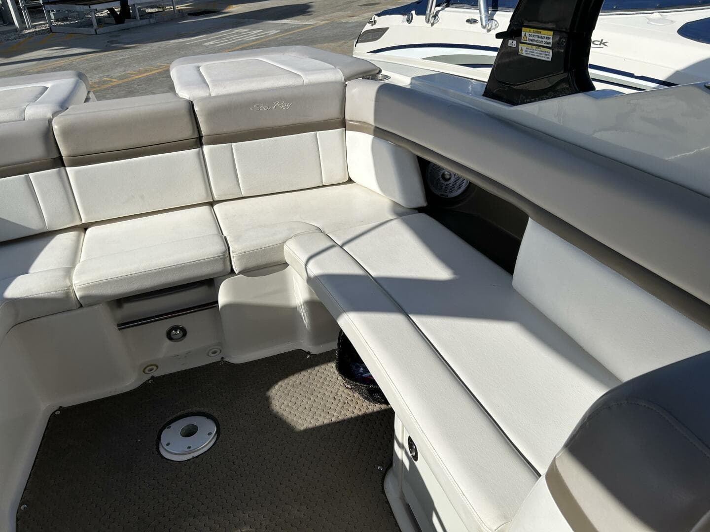 2013 Sea Ray 270 Slx — photo 16