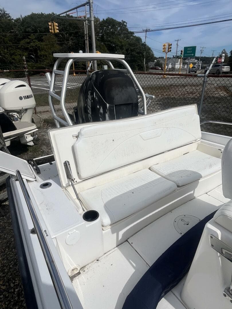 2008 Boston Whaler 230 Dauntless — photo 13