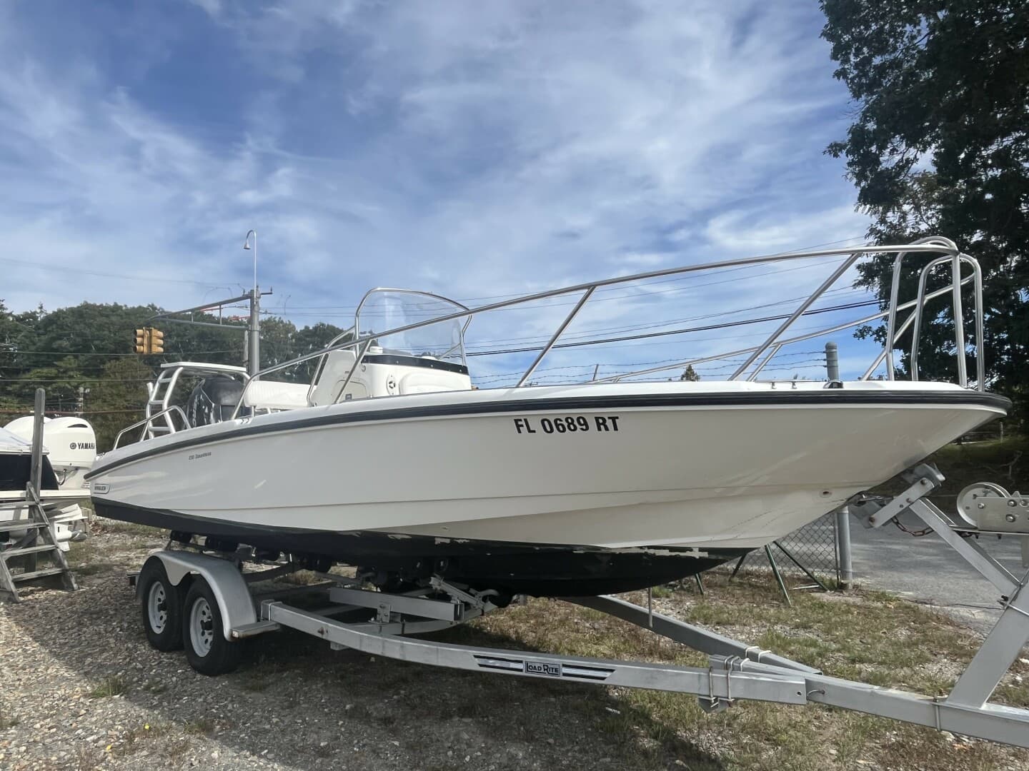 2008 Boston Whaler 230 Dauntless — photo 1