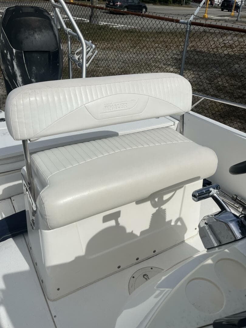 2008 Boston Whaler 230 Dauntless — photo 16