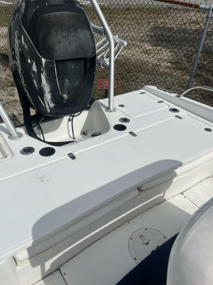2008 Boston Whaler 230 Dauntless — photo 14