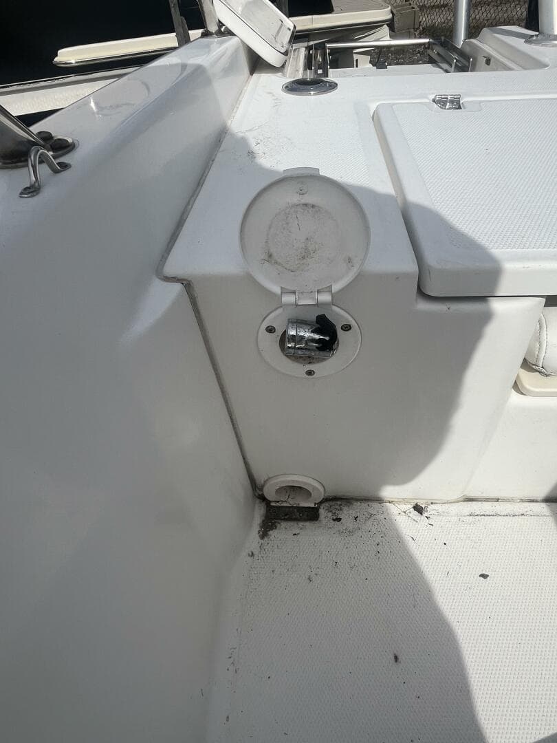 2008 Boston Whaler 230 Dauntless — photo 23